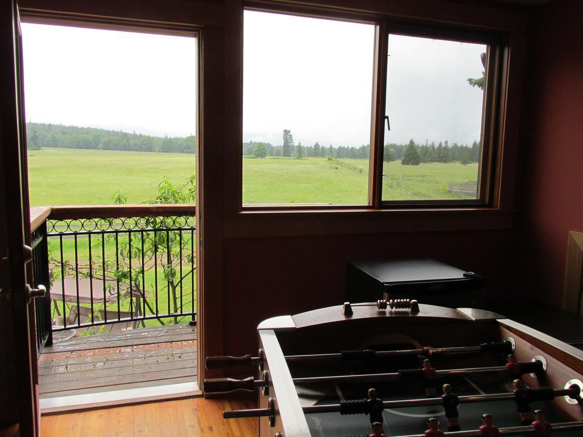 Paradise Acres Ranch Nanoose Bay Esterno foto